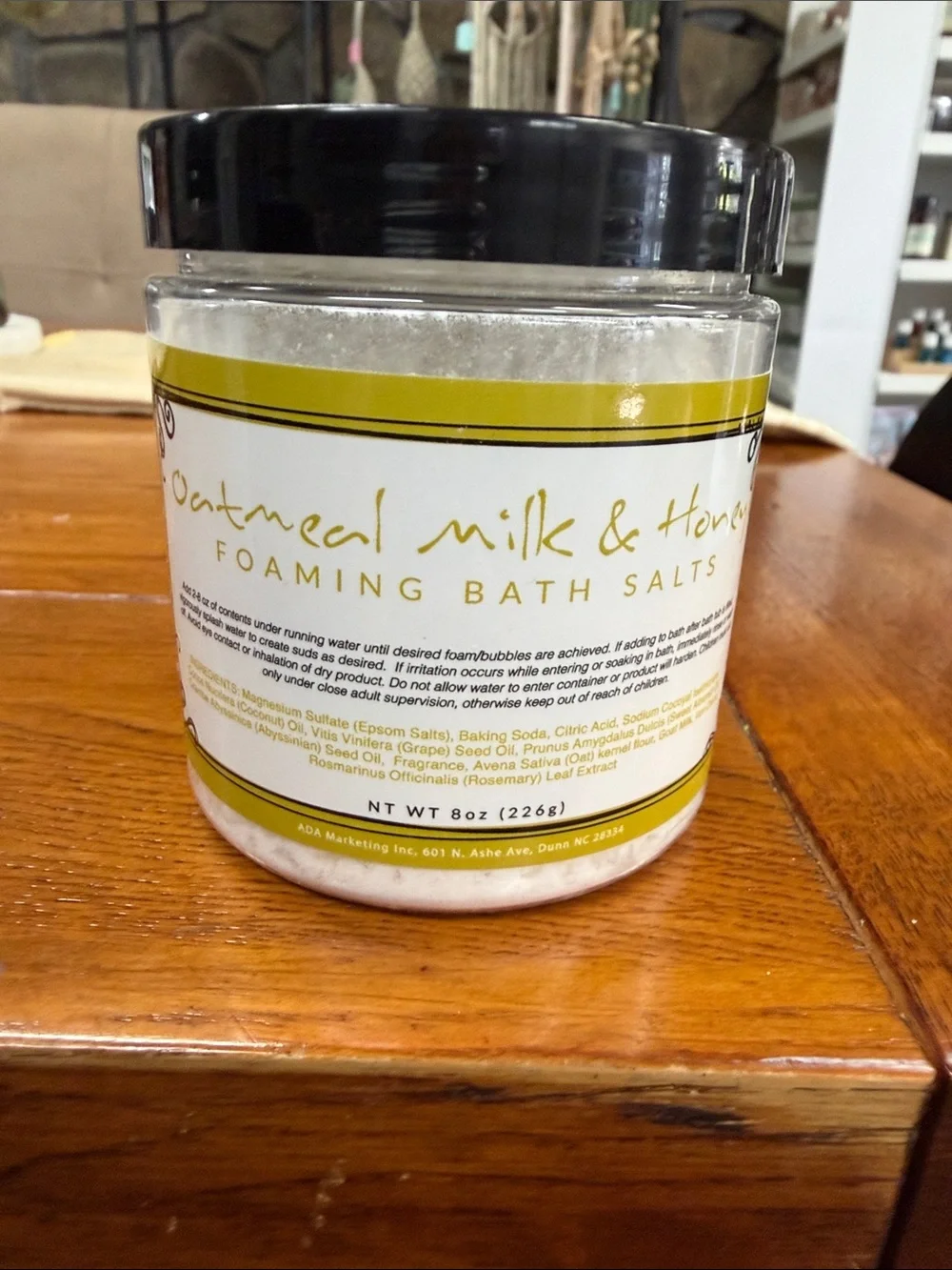 Oatmeal Milk & Honey Foaming Bath Salts - 8 oz - Yellow